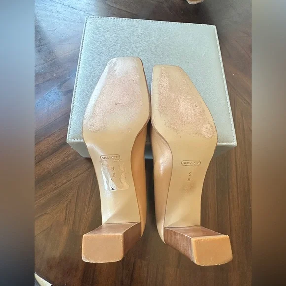 Coach Leather Tan Square Toe Malorie B1 Pumps Wooden Heel Size 9 - Picture 15 of 15